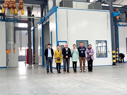 Australian-customer-visit-us